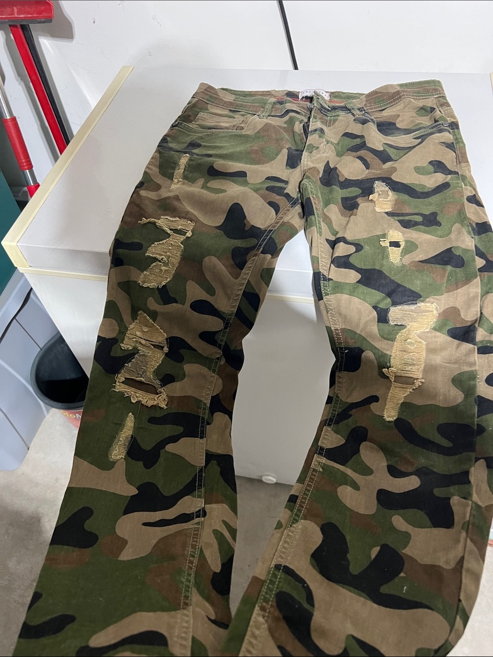 Arket Men’s Camo Cargo Pants - Green & Brown